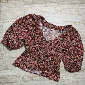 H&M Puff sleeves floral top. Size Medium